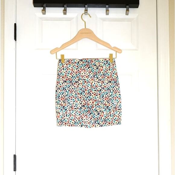 BGBGeneration - Bodycon High Waist Mini Skirt in Multicolor Floral / Size XS - Picture 3 of 5